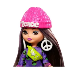 Clearance Extra Mini Minis, Bambola Con Capelli Castani E Abito Di Maglia Con Alieno, Abiti E Accessori Con Simbolo Della Pace, Giocattolo Per Bambini, 3+ Anni, Hln46 Macchinine Bambini